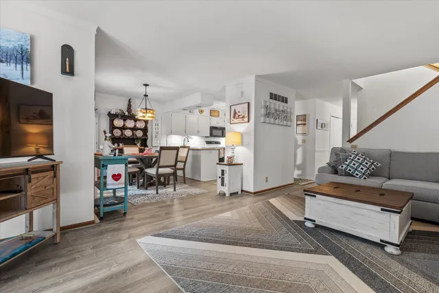 $399,900 | N34-w23844 Grace Avenue, Unit B, Pewaukee, WI 53072