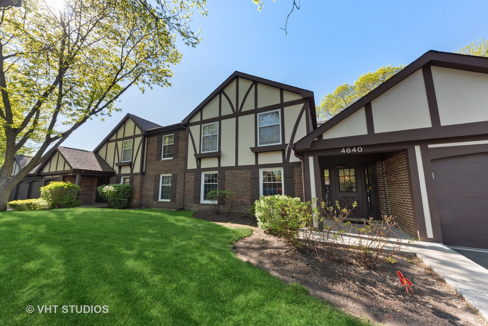 4640 Calvert Drive, Unit C1 Rolling Meadows, IL 60008 - Photo 1 of 16