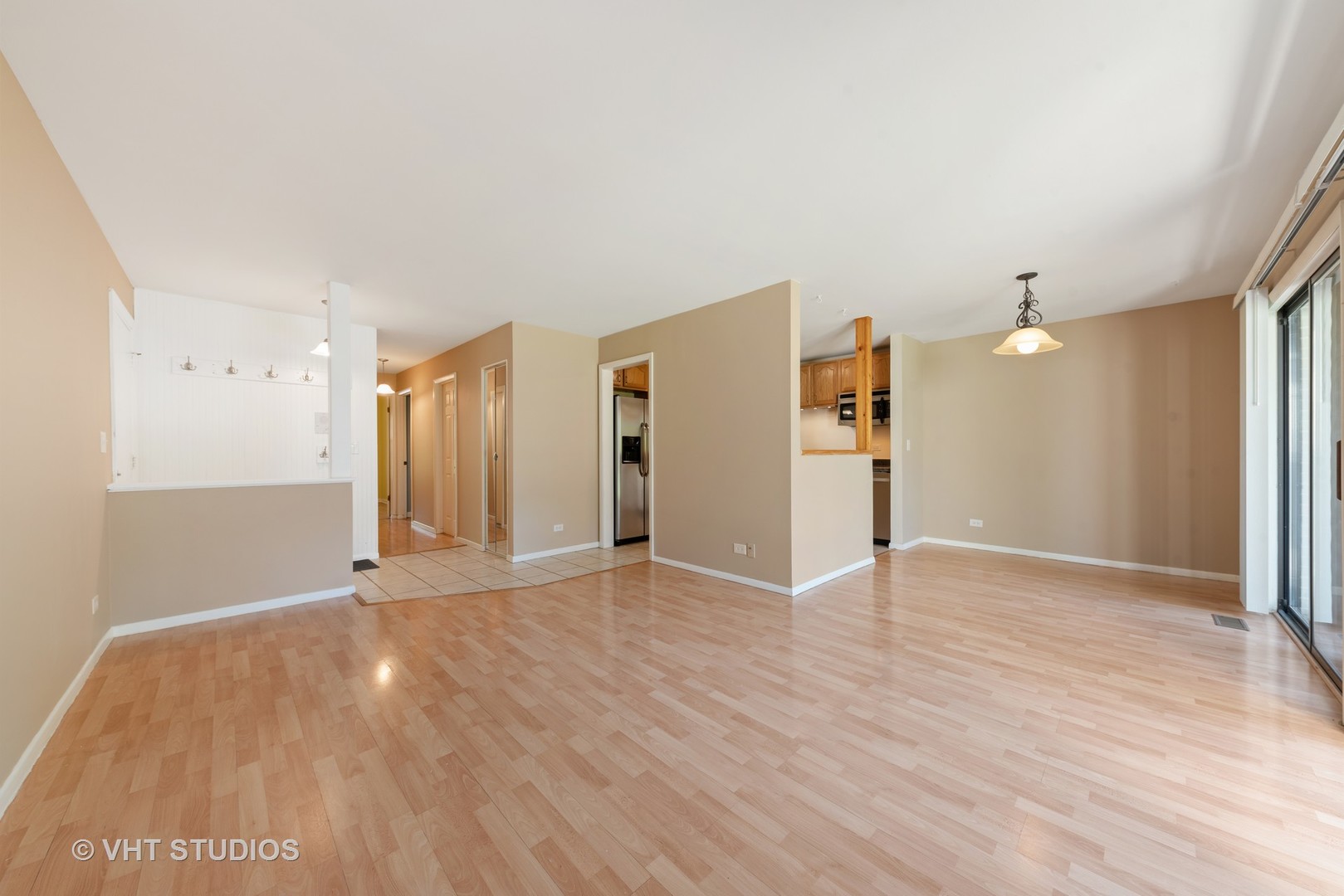 4640 Calvert Drive, Unit C1 Rolling Meadows, IL 60008 - Photo 4 of 16