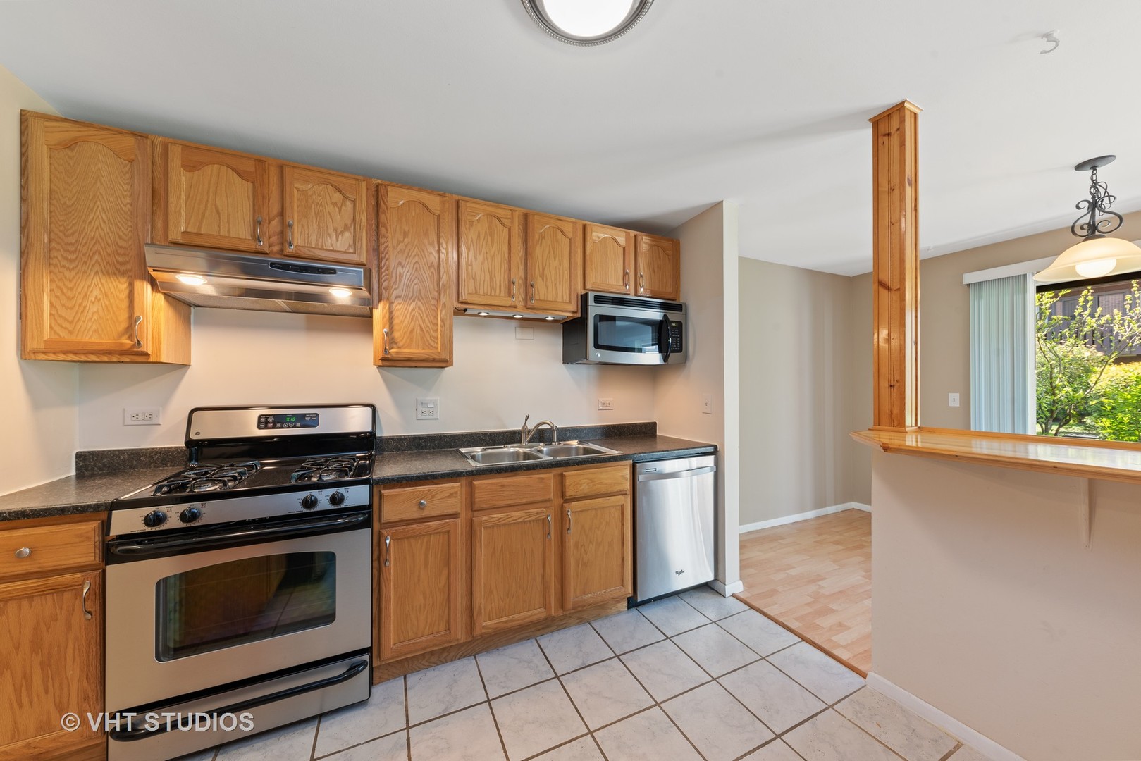 4640 Calvert Drive, Unit C1 Rolling Meadows, IL 60008 - Photo 6 of 16