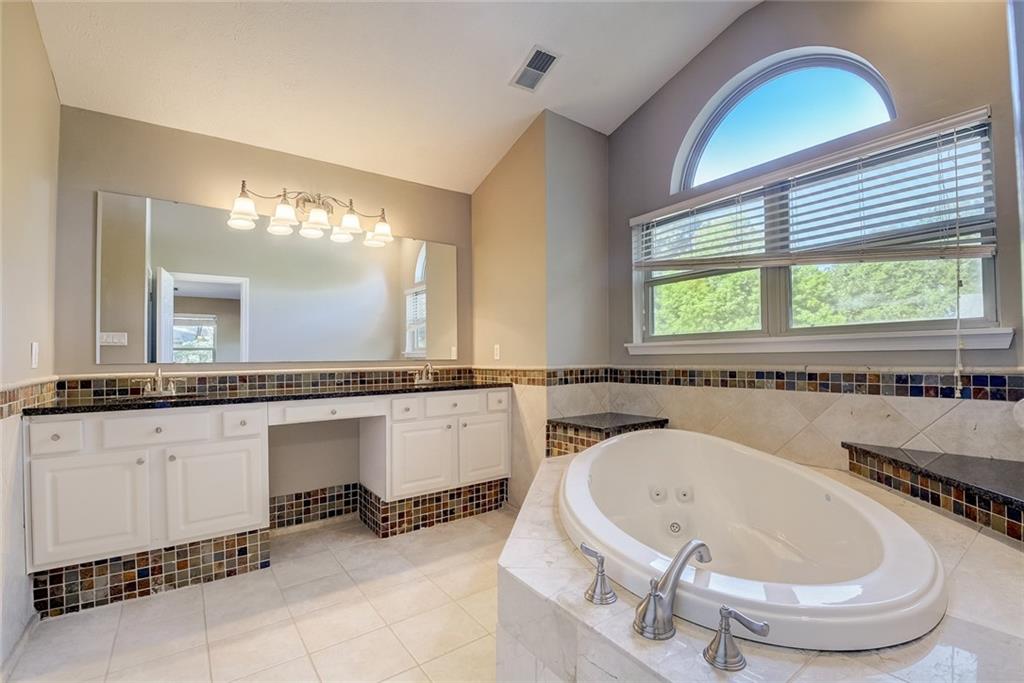 13606 Acadia Place Fishers, IN 46038 - Photo 6 of 33