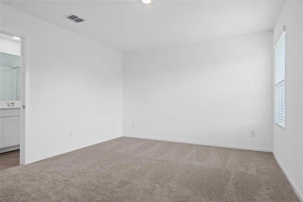 $1,900 | 2020 Belgian Drive, Aubrey, TX 76227