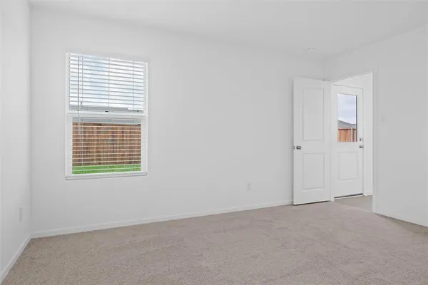 $1,900 | 2020 Belgian Drive, Aubrey, TX 76227