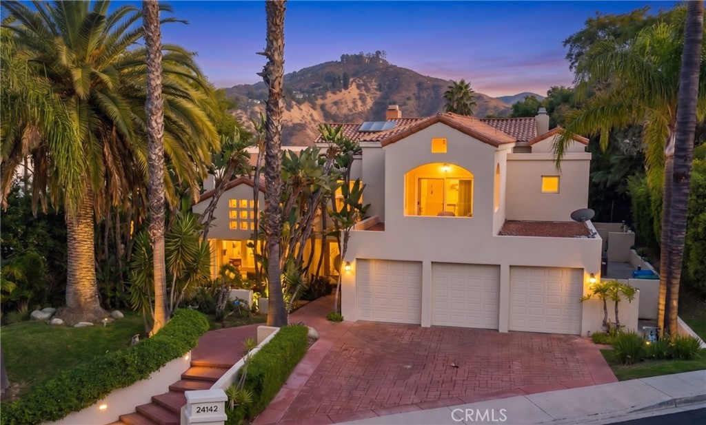 24142 Park Riviera Calabasas, CA 91302 - Photo 2 of 13