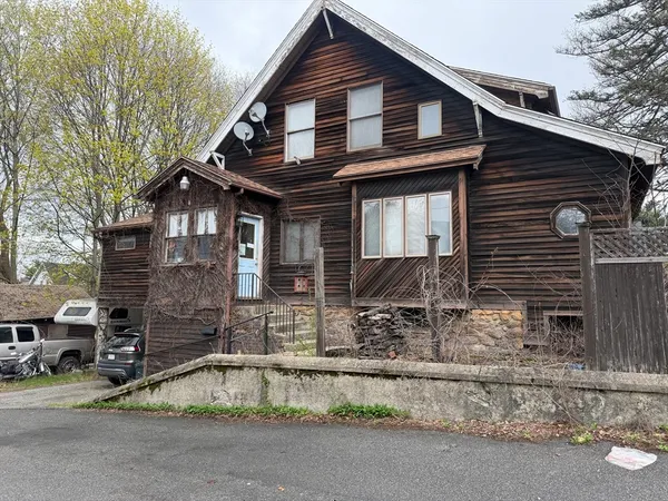 $299,999 | 621 Sunderland Road, Worcester, MA 01604