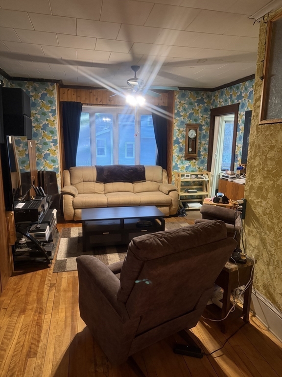 621 Sunderland Road Worcester, MA 01604 - Photo 11 of 14