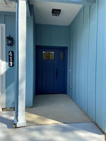 a view of an entryway