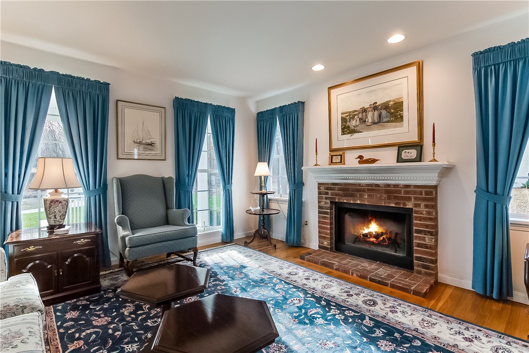 410 Westerly Bradford Road Westerly, RI 02891 - Photo 5 of 30 Gallery Image 5