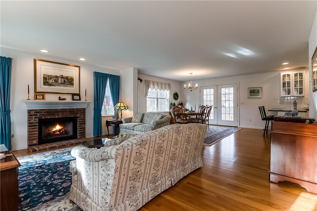 410 Westerly Bradford Road Westerly, RI 02891 - Photo 6 of 30 Gallery Image 6