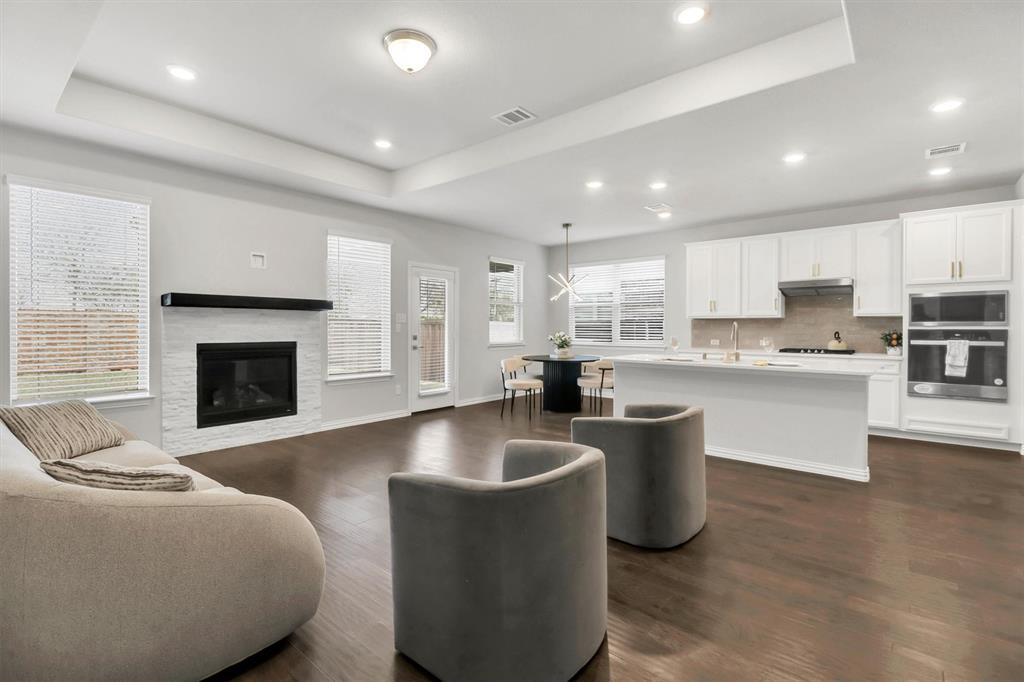 1022 Coppersmith Way Forney, TX 75126 - Photo 4 of 30