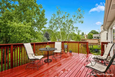 $350,000 | 1642 Wheeler Street, Woodstock, IL 60098