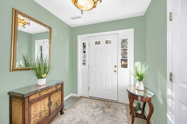 $2,800 | 262 Littleton Road, Unit 14, Chelmsford, MA 01824