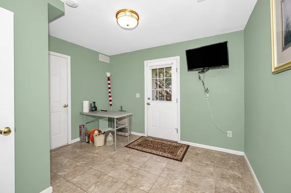 $2,800 | 262 Littleton Road, Unit 14, Chelmsford, MA 01824