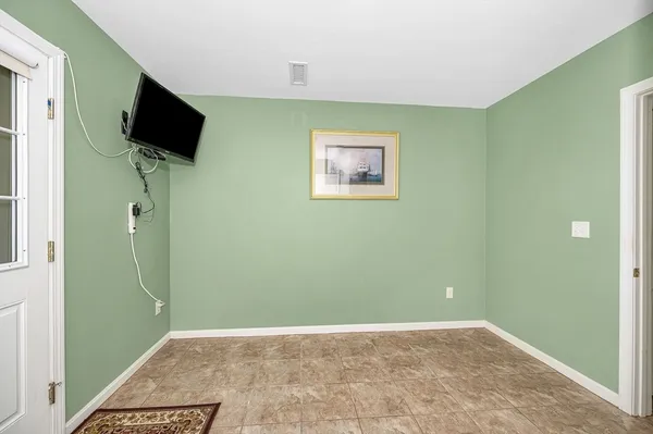 $2,800 | 262 Littleton Road, Unit 14, Chelmsford, MA 01824