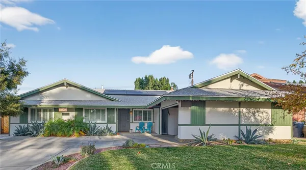 $599,900 | 1055 Roosevelt Road, Redlands, CA 92374