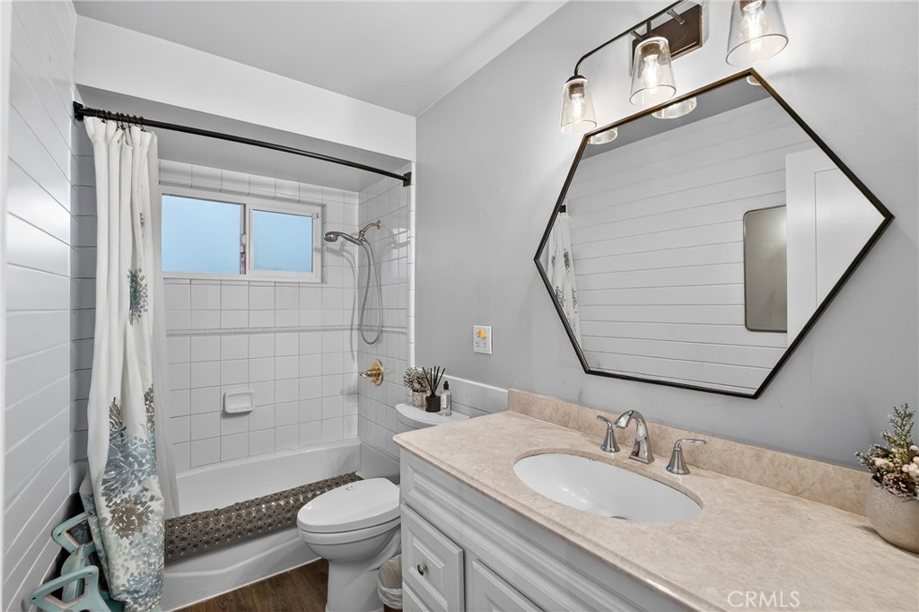 1055 Roosevelt Road Redlands, CA 92374 - Photo 12 of 19