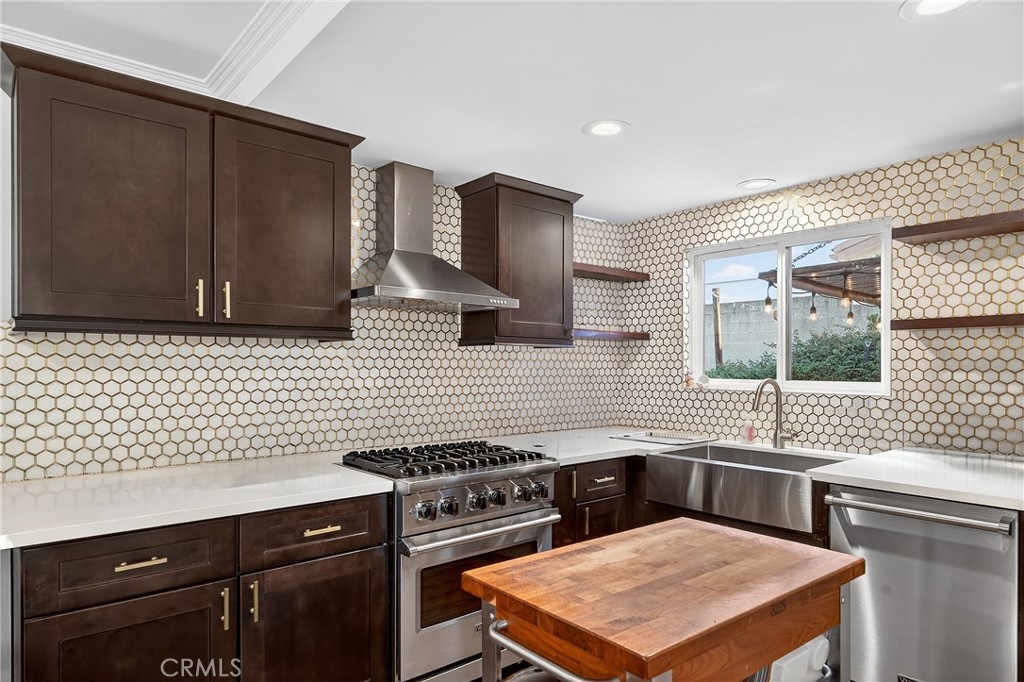 1055 Roosevelt Road Redlands, CA 92374 - Photo 4 of 19