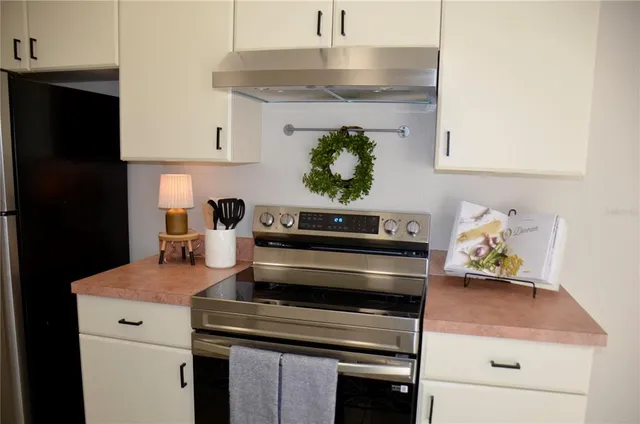 $319,900 | 2316 Ainsworth Avenue, Deltona, FL 32738