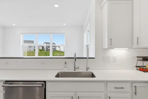 $635,000 | 235 4th Street Northwest, Delano, MN 55328