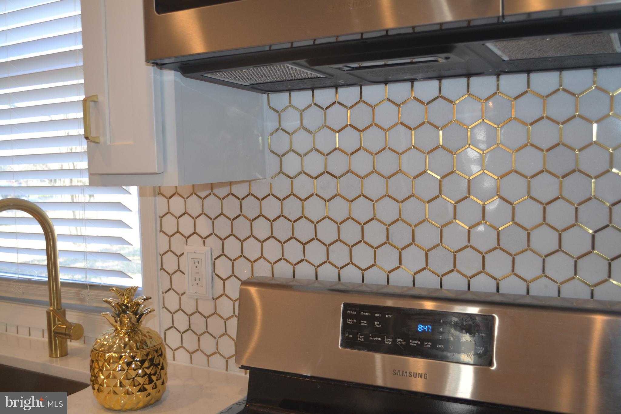 4404 Chatham Road Baltimore, MD 21207 - Photo 9 of 14 Gallery Image 9