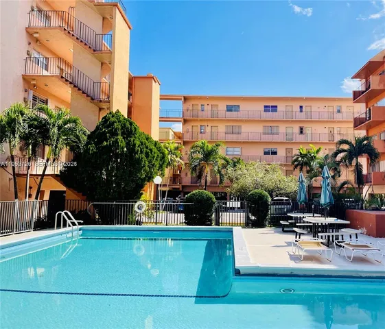 $245,000 | 1950 West 54th Street, Unit 316, Hialeah, FL 33012