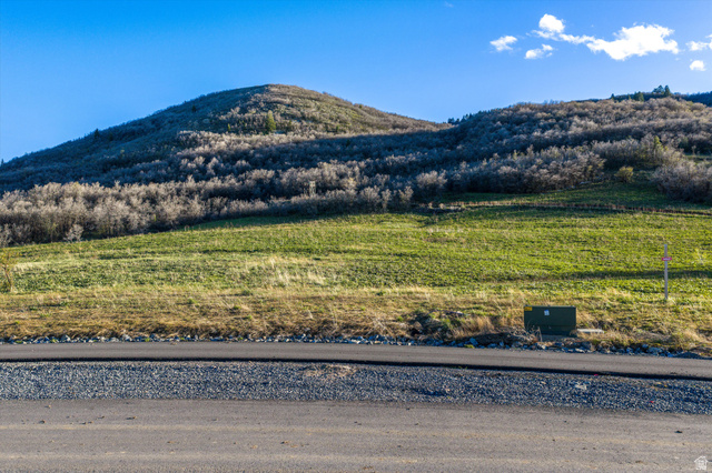 4549 East Osprey Ranch Drive, Unit 23 Eden, UT 84310 - Photo 18 of 19 View of mountain backdrop