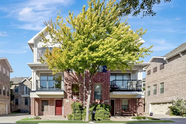 $369,900 | 2004 Azure Pointe, Richardson, TX 75080