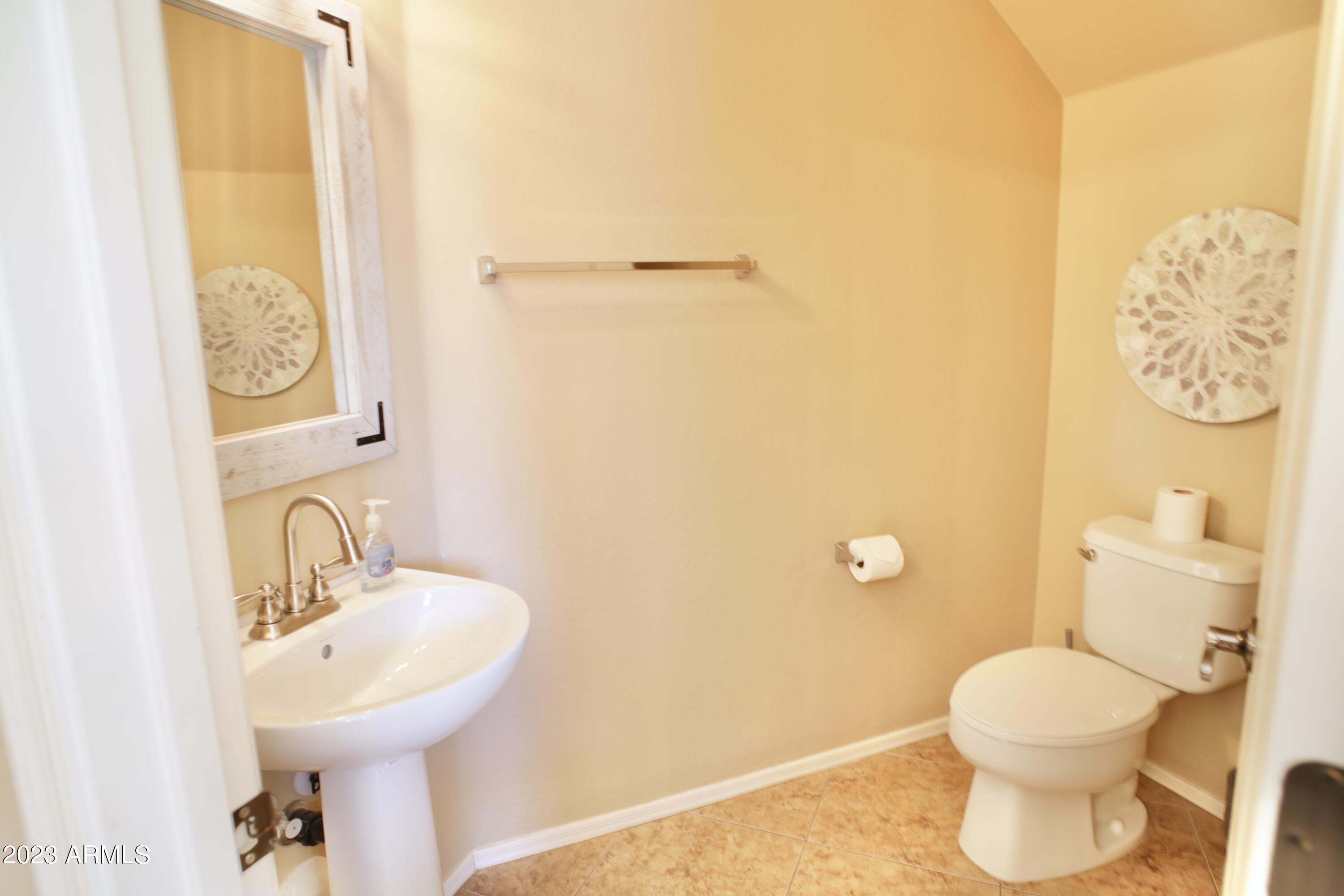 4212 East Vest Avenue Gilbert, AZ 85295 - Photo 28 of 38 DB4E1F94-65F3-4959-87CE-59D857A60775_1_2