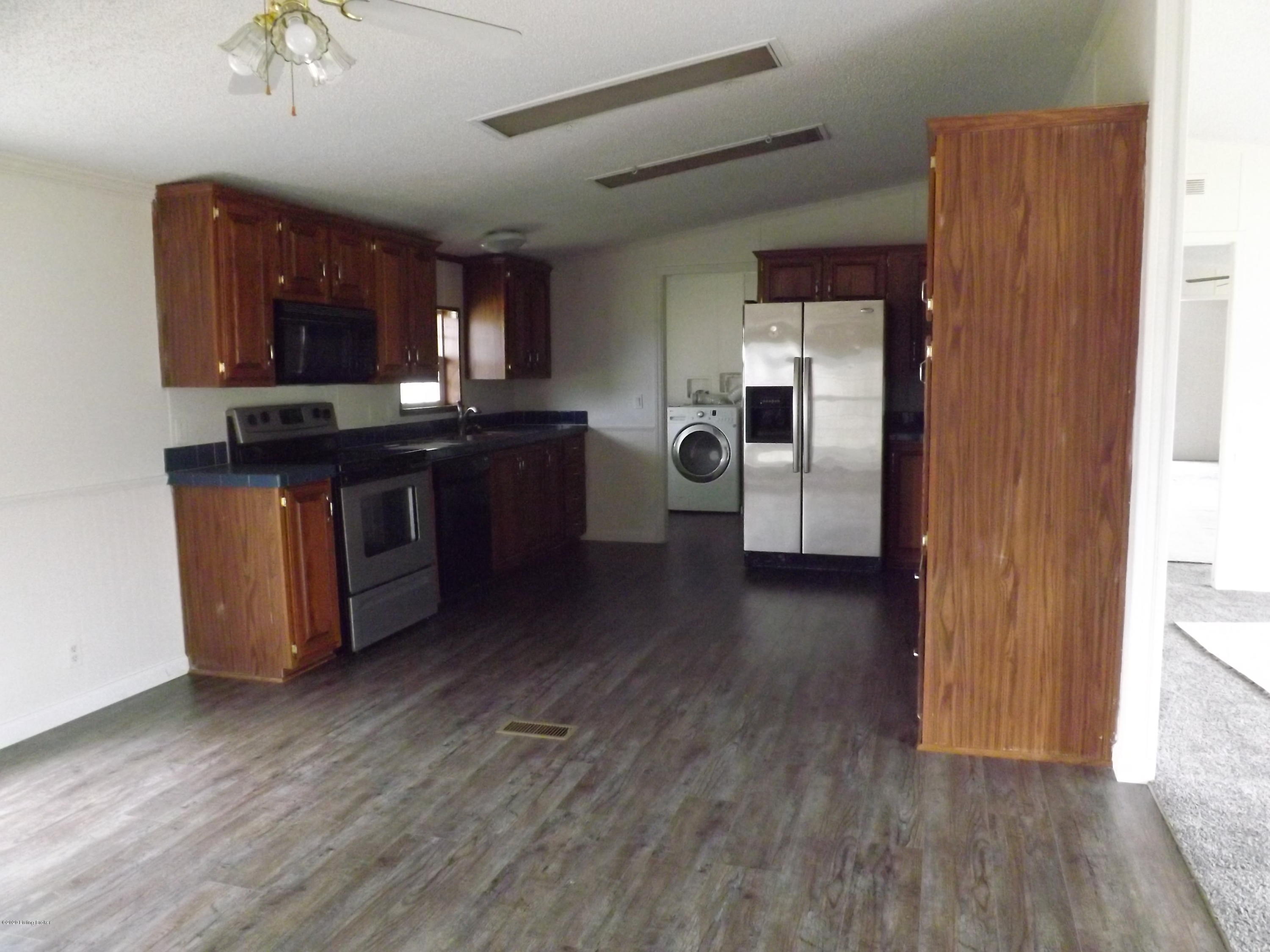 106 Fairmount Road Brandenburg, KY 40108 - Photo 16 of 47 DSCF6705