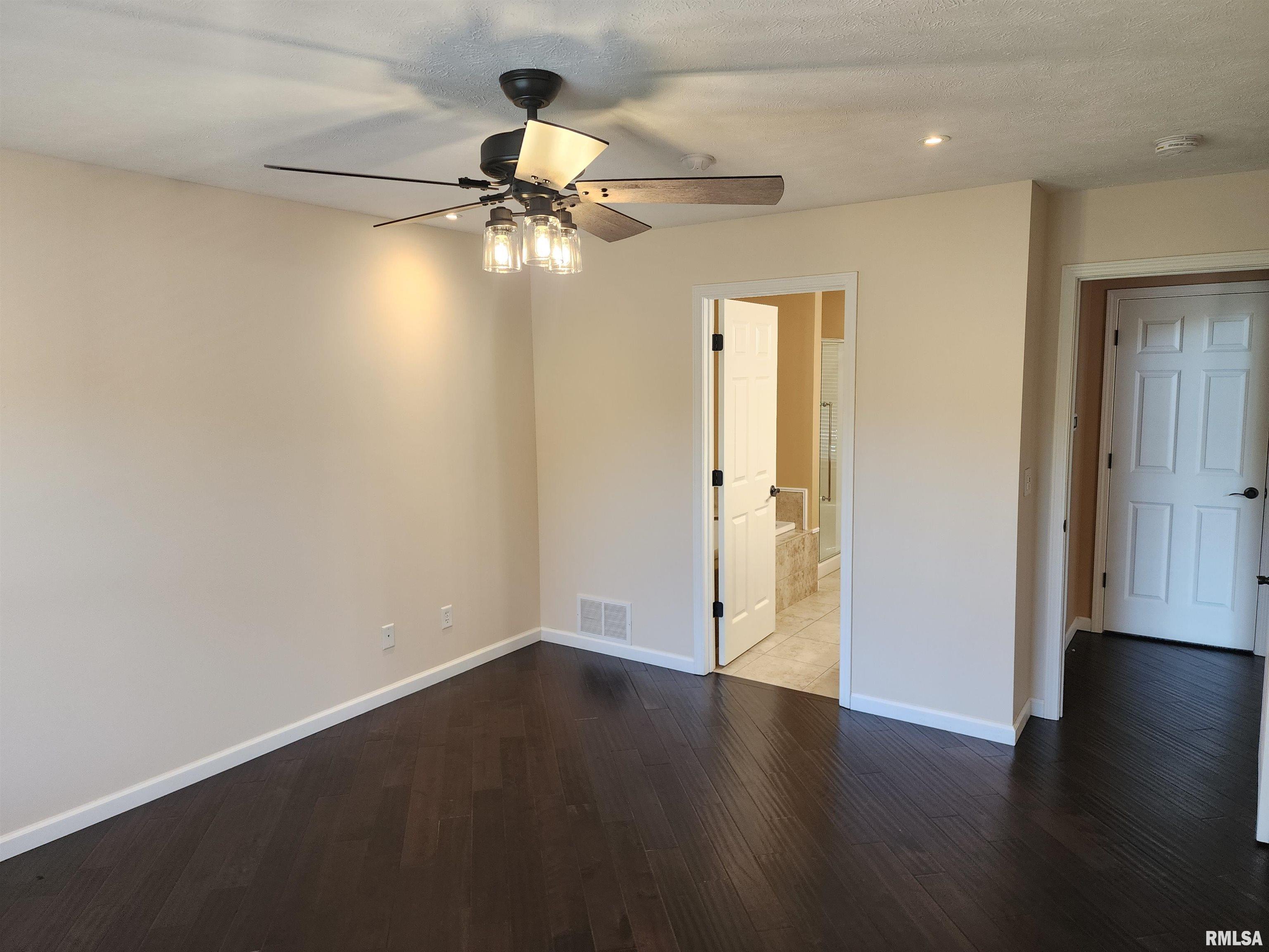 404 Treeline Lane Springfield, IL 62703 - Photo 34 of 58