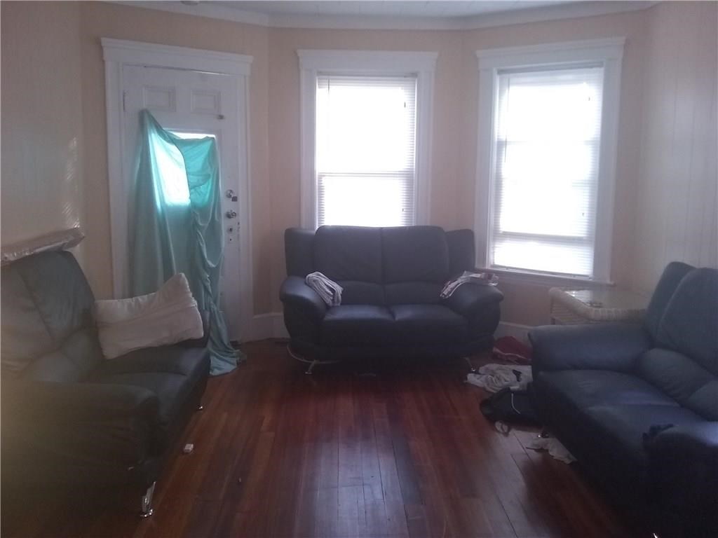 376 Cumberland Hill Road Woonsocket, RI 02895 - Photo 4 of 14 Gallery Image 4