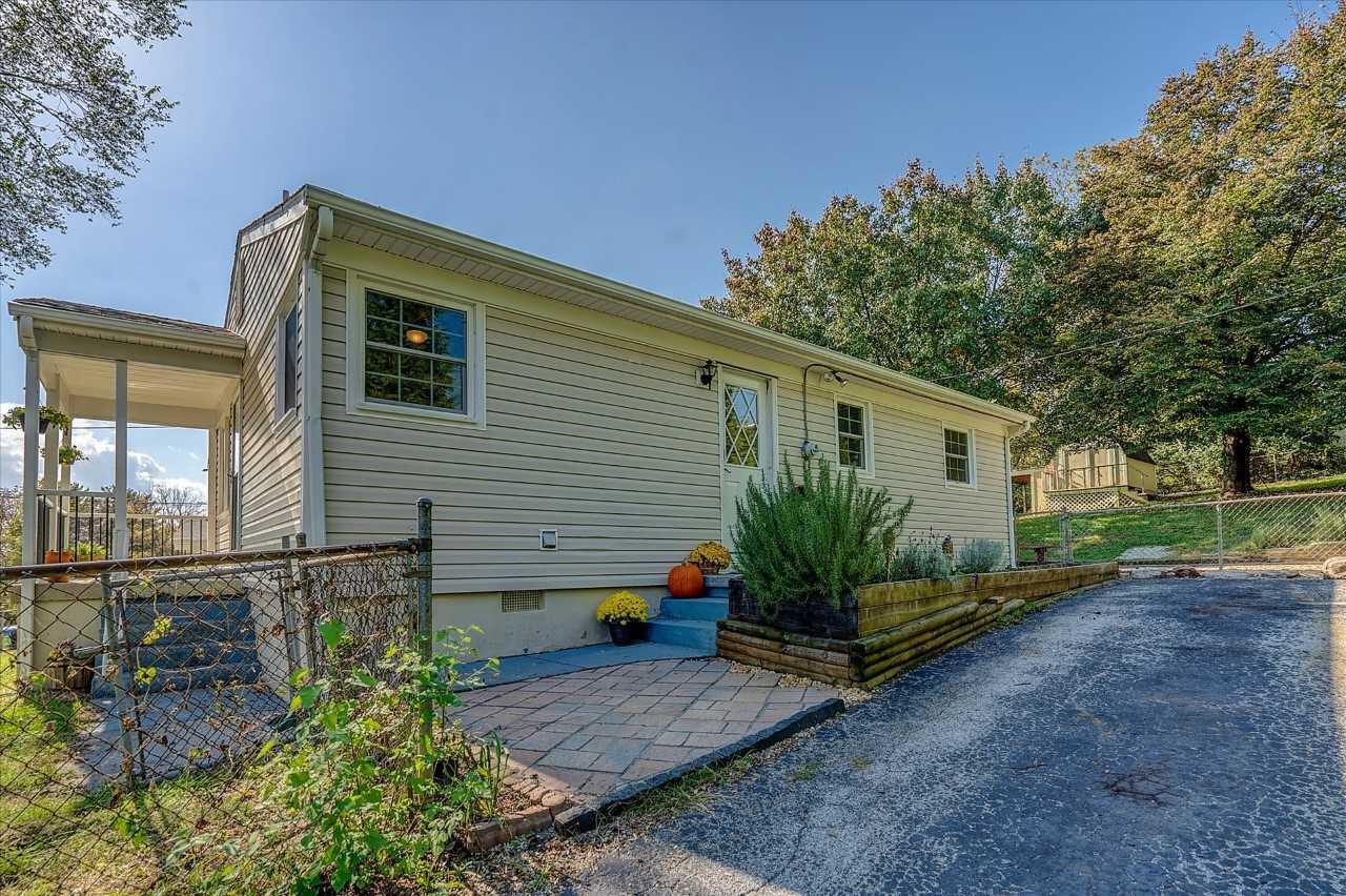 2402 Shull Road Northeast Roanoke, VA 24012 - Photo 2 of 25 download (3)