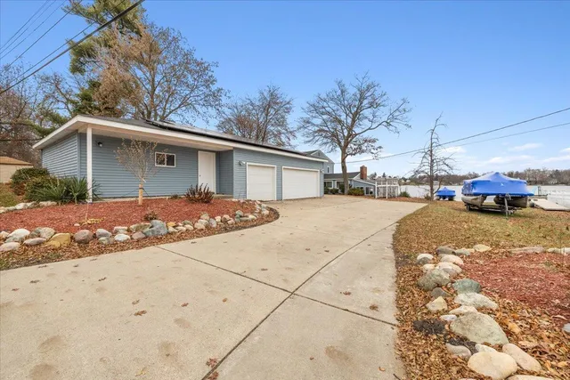 $875,000 | 6081 Kinyon Drive, Brighton, MI 48116