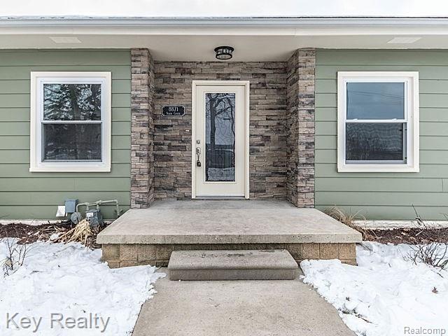 8871 North Custer Road Monroe, MI 48162 - Photo 2 of 56 2_2.jpg