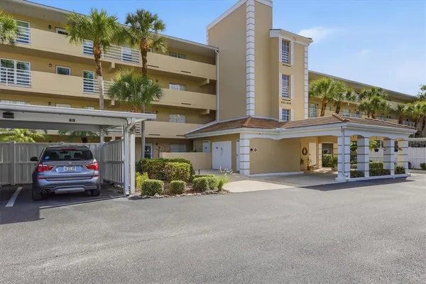 $212,900 | 823 Wexford Boulevard, Unit 823, Venice, FL 34293