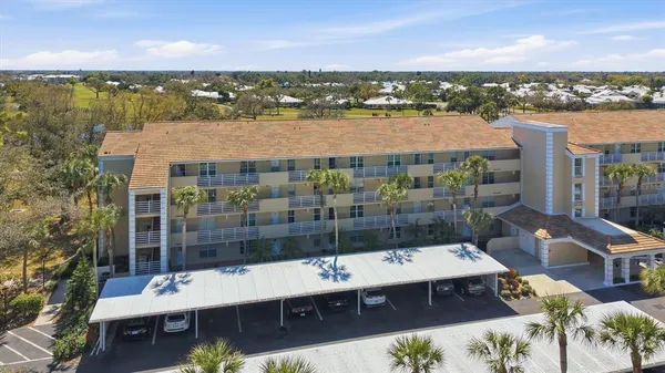 $212,900 | 823 Wexford Boulevard, Unit 823, Venice, FL 34293