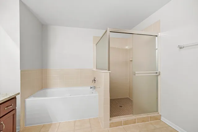 $3,500 | 10-s429 Carrington Circle, Burr Ridge, IL 60527