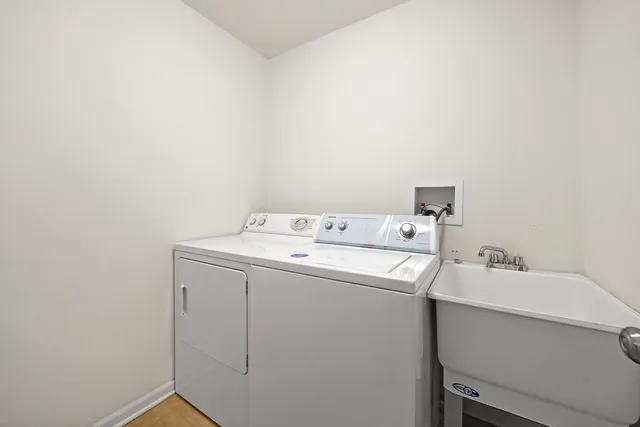 $3,500 | 10-s429 Carrington Circle, Burr Ridge, IL 60527