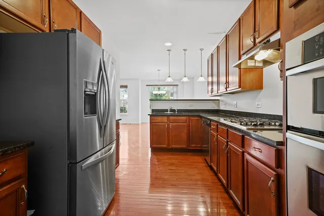 $3,500 | 10-s429 Carrington Circle, Burr Ridge, IL 60527