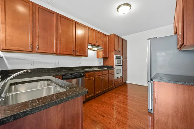 $3,500 | 10-s429 Carrington Circle, Burr Ridge, IL 60527