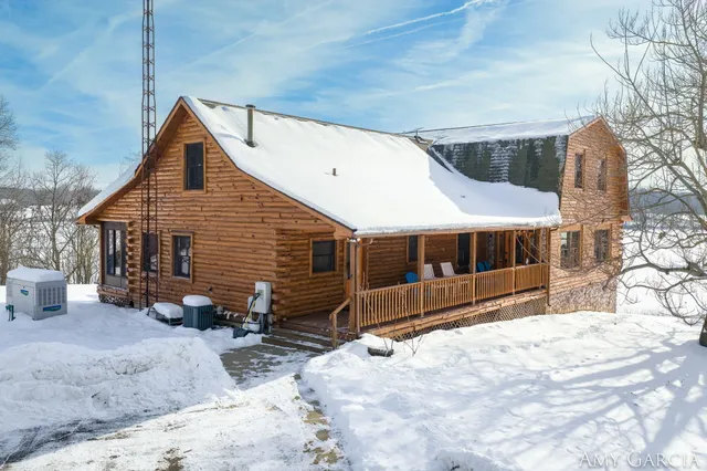 $799,000 | 7991 Rose Road, Delton, MI 49046