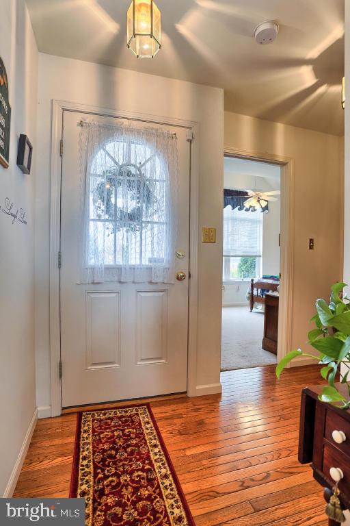 1009 Bond Street Lititz, PA 17543 - Photo 6 of 33