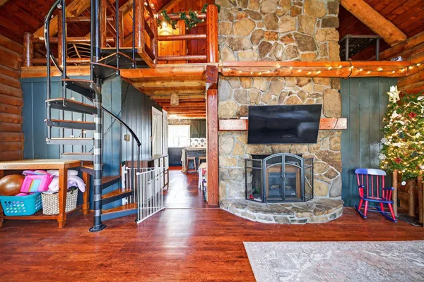 $375,000 | 21 Langs Lane, Newmarket, NH 03857