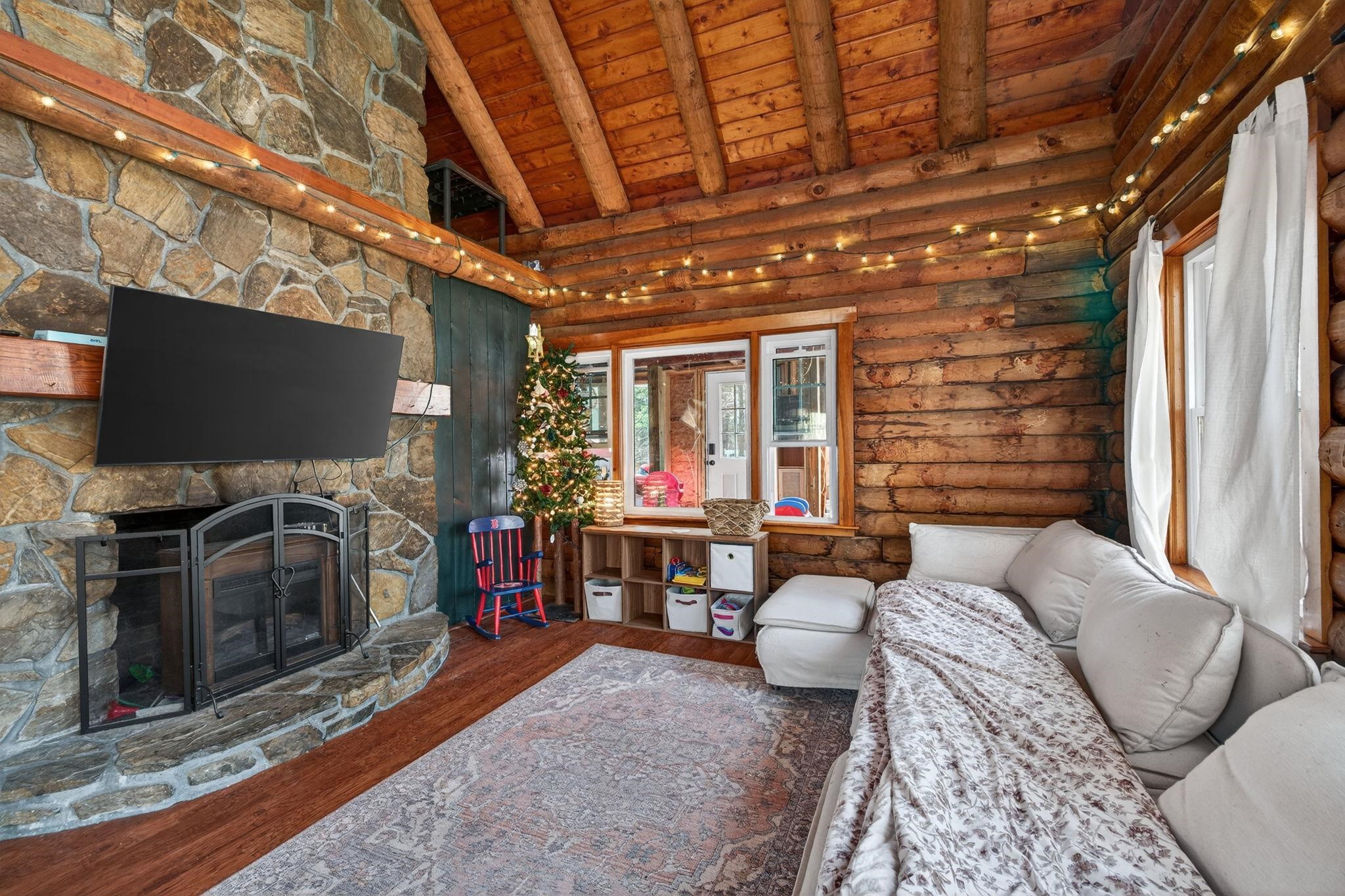 21 Langs Lane Newmarket, NH 03857 - Photo 15 of 47