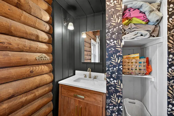 $375,000 | 21 Langs Lane, Newmarket, NH 03857