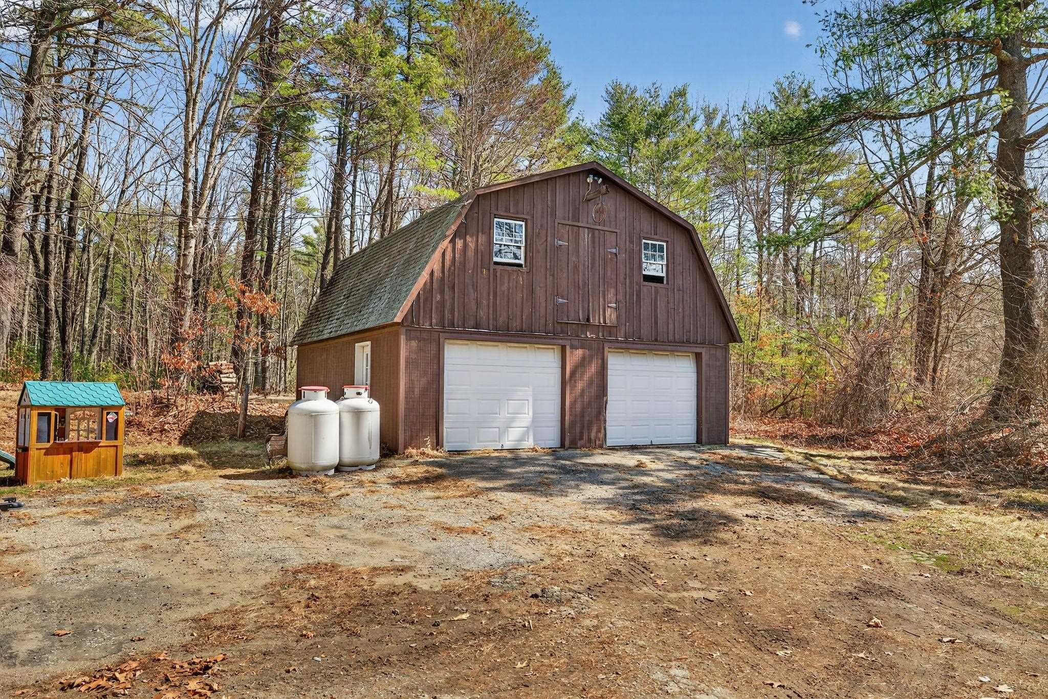 21 Langs Lane Newmarket, NH 03857 - Photo 5 of 47