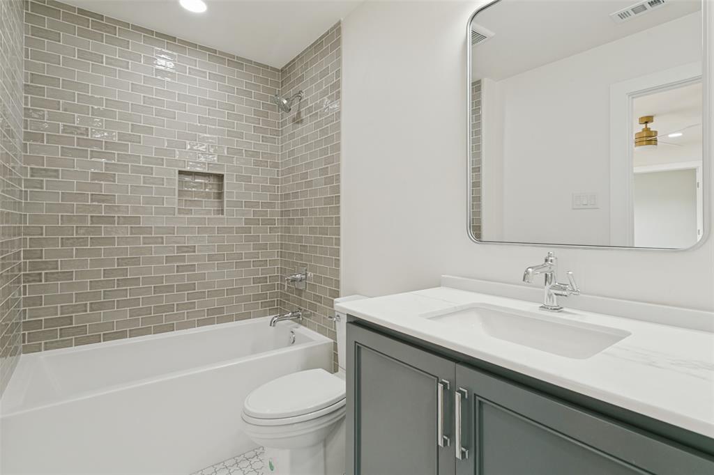 1821 Warner Road Fort Worth, TX 76110 - Photo 20 of 25 Gallery Image 20