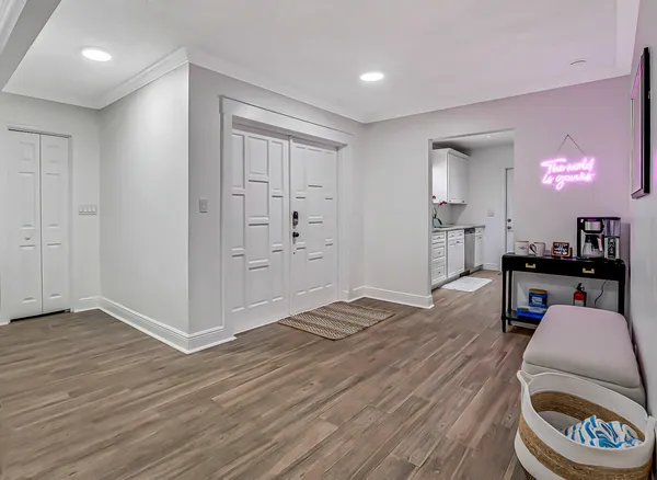 $5,000 | 532 North Palmway, Lake Worth Beach, FL 33460