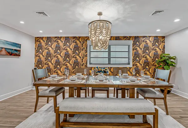 $5,000 | 532 North Palmway, Lake Worth Beach, FL 33460