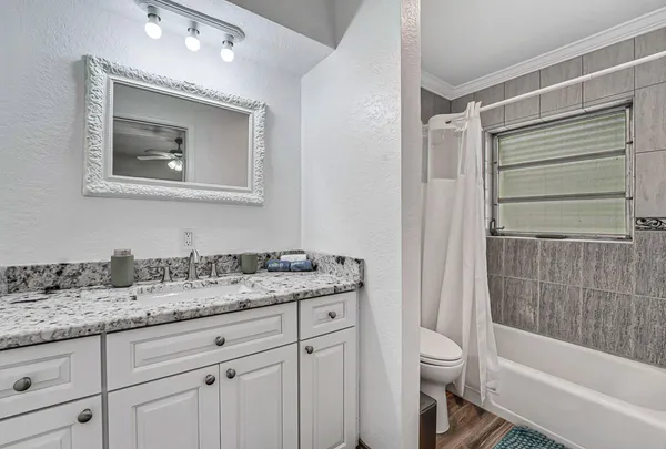 $5,000 | 532 North Palmway, Lake Worth Beach, FL 33460